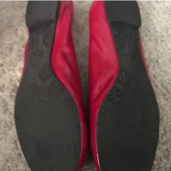 Tory Burch pink patent flats - Picture 5 of 8